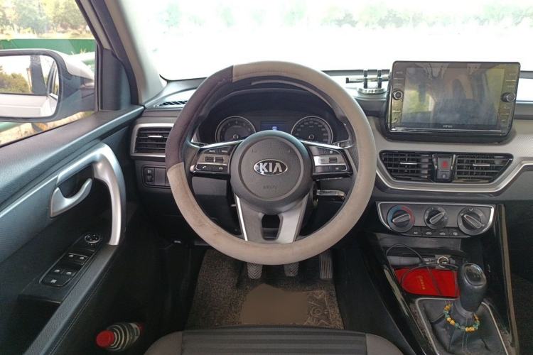 Used Kia Sportage R 2018 2.0L Manual Fashion Edition China V Standard Steering Wheel