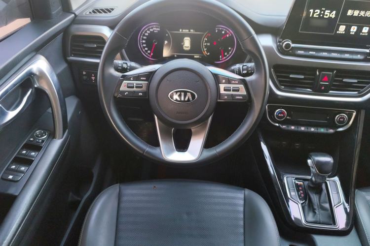 Used Kia Sportage R 2018 2.0L Automatic Smart Luxury Version China V Standard Steering Wheel