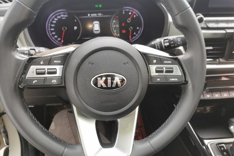 Used Kia Sportage R 2018 2.0L Automatic Smart Luxury Version China V Standard Steering Wheel