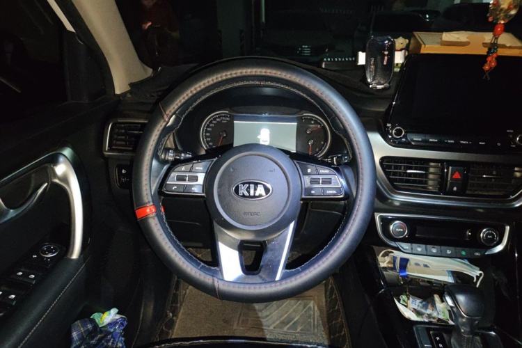 Used Kia Sportage R 2018 2.0L Automatic Smart Luxury Version China V Standard Steering Wheel