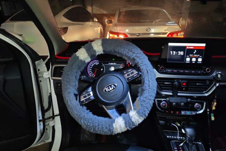 Used Kia Sportage R 2018 2.0L Automatic Smart Luxury Version China V Standard Steering Wheel