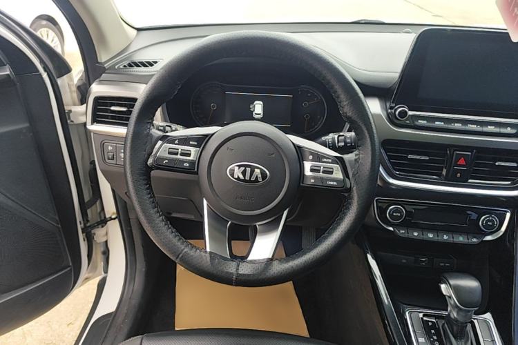 Used Kia Sportage R 2018 2.0L Automatic Smart Luxury Version China V Standard Steering Wheel
