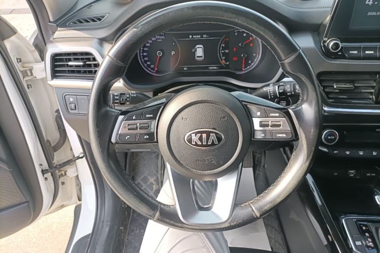 Used Kia Sportage R 2018 2.0L Automatic Smart Luxury Version China V Standard Steering Wheel