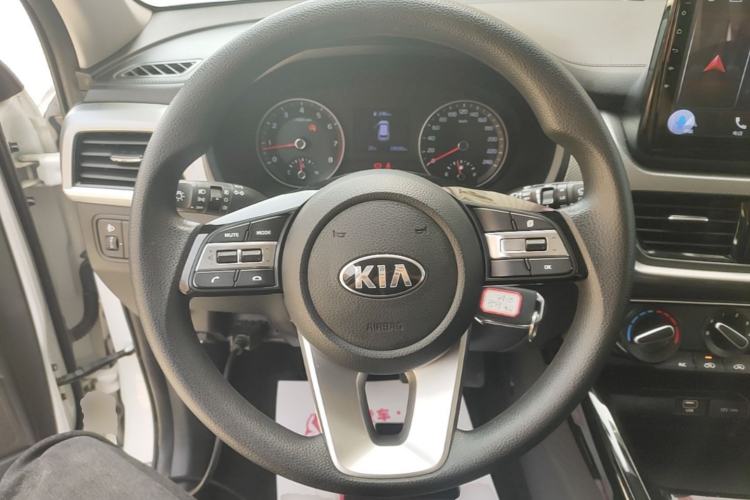 Used Kia Sportage R 2018 2.0L Manual Fashion Edition China V Standard Steering Wheel