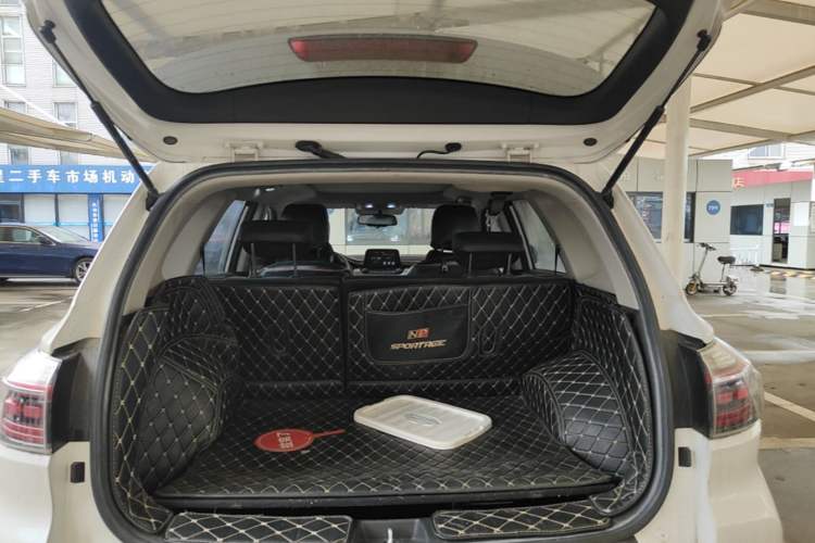 Used Kia Sportage R 2018 2.0L Automatic Smart Luxury Version China V Standard Trunk