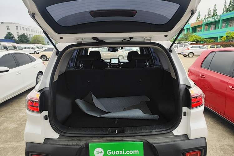 Used Kia Sportage R 2018 2.0L Automatic Smart Luxury Version China V Standard Trunk