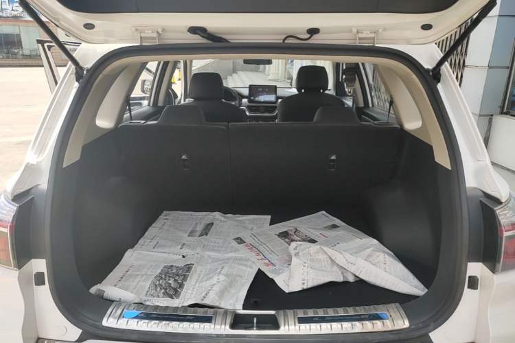 Used Kia Sportage R 2018 2.0L Manual Fashion Edition China V Standard Trunk