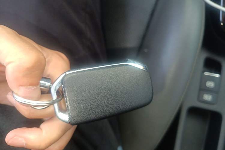 Used Kia Sportage R 2018 2.0L Automatic Smart Luxury Version China V Standard Vehicle Key