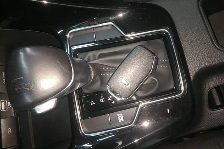 Used Kia Sportage R 2018 2.0L Automatic Smart Luxury Version China V Standard Vehicle Key