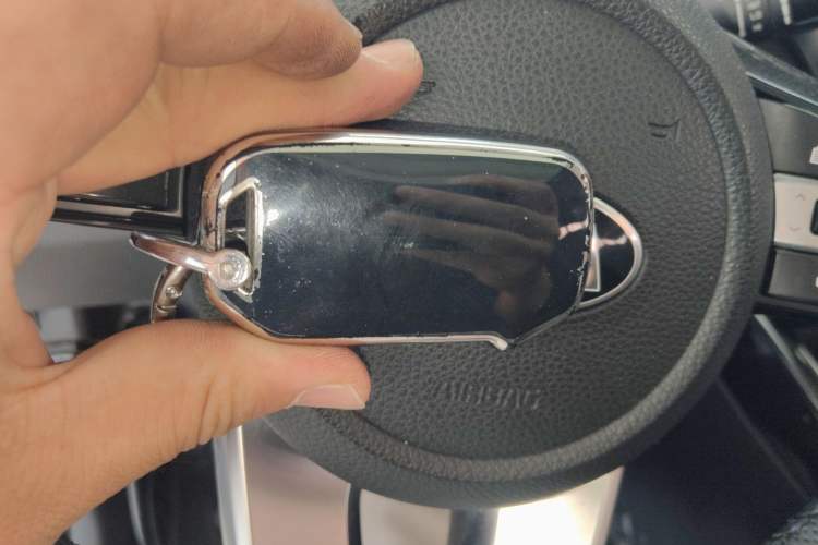 Used Kia Sportage R 2018 2.0L Automatic Smart Luxury Version China V Standard Vehicle Key