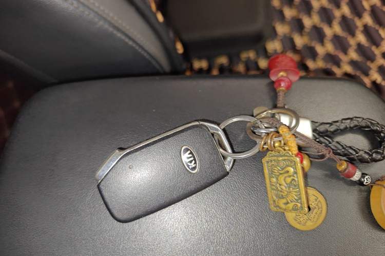 Used Kia Sportage R 2018 2.0L Automatic Smart Luxury Version China V Standard Vehicle Key