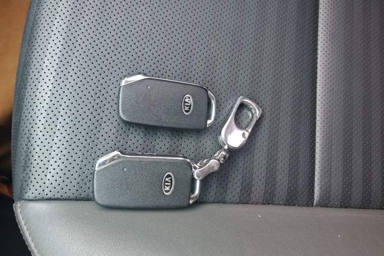 Used Kia Sportage R 2018 2.0L Automatic Smart Luxury Version China V Standard Vehicle Key