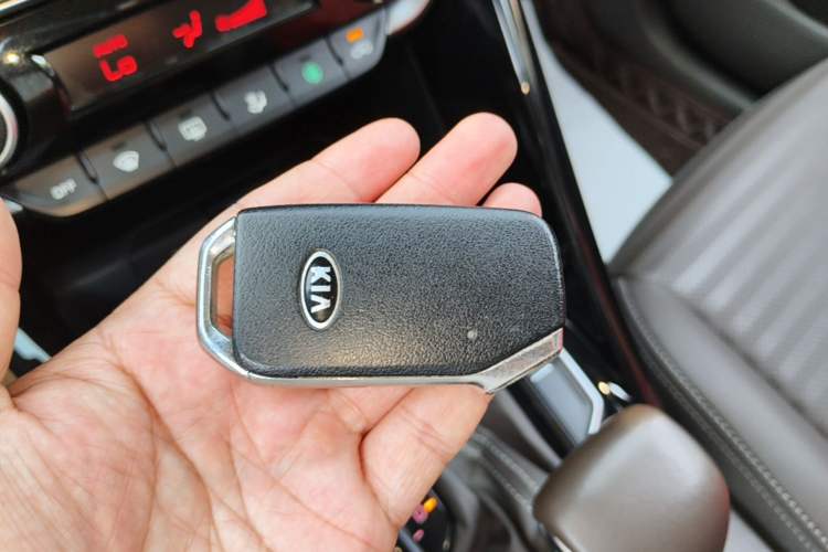 Used Kia Sportage R 2018 2.0L Automatic Smart Luxury Version China V Standard Vehicle Key