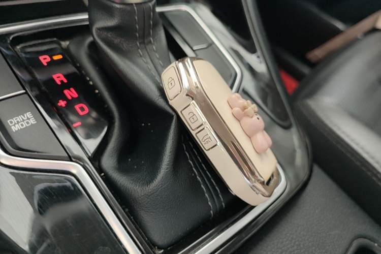 Used Kia Sportage R 2018 2.0L Automatic Smart Luxury Version China V Standard Vehicle Key