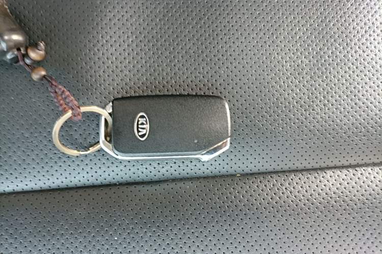 Used Kia Sportage R 2018 2.0L Automatic Smart Luxury Version China V Standard Vehicle Key
