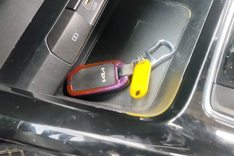 Used Kia Sportage R 2018 2.0L Automatic Smart Luxury Version China V Standard Vehicle Key