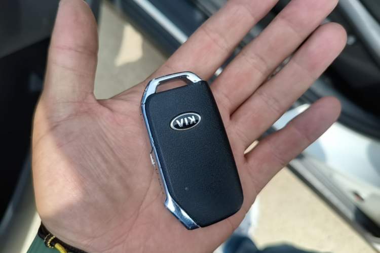 Used Kia Sportage R 2018 2.0L Automatic Smart Luxury Version China V Standard Vehicle Key