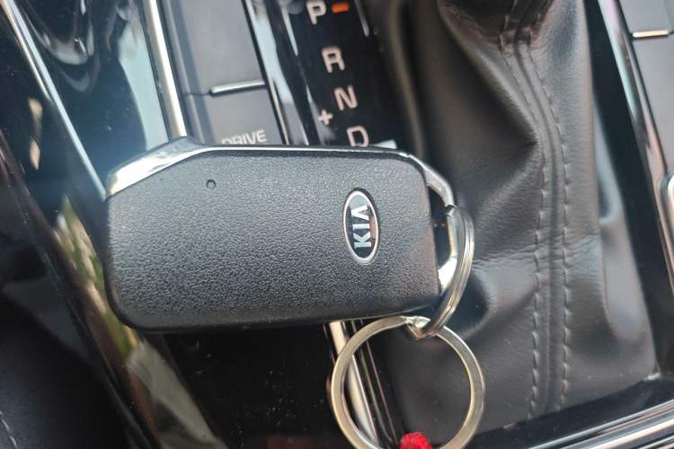 Used Kia Sportage R 2018 2.0L Automatic Smart Luxury Version China V Standard Vehicle Key