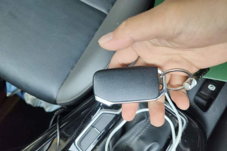 Used Kia Sportage R 2018 2.0L Automatic Smart Luxury Version China V Standard Vehicle Key
