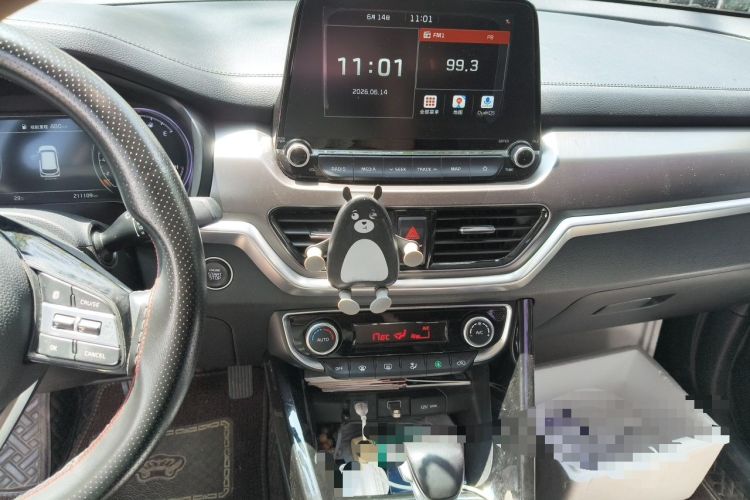 Used Kia Sportage R 2018 2.0L Automatic Smart Luxury Version China V Standard Audio And AC Panel