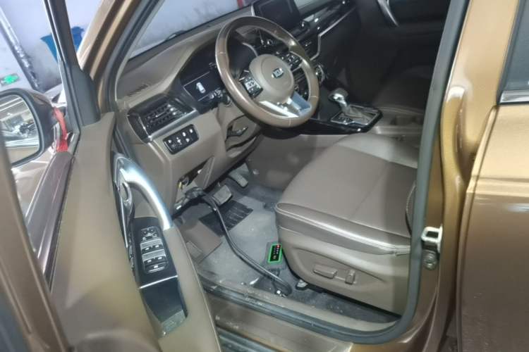Used Kia Sportage R 2018 2.0L Automatic Smart Luxury Version China V Standard Driver Seat