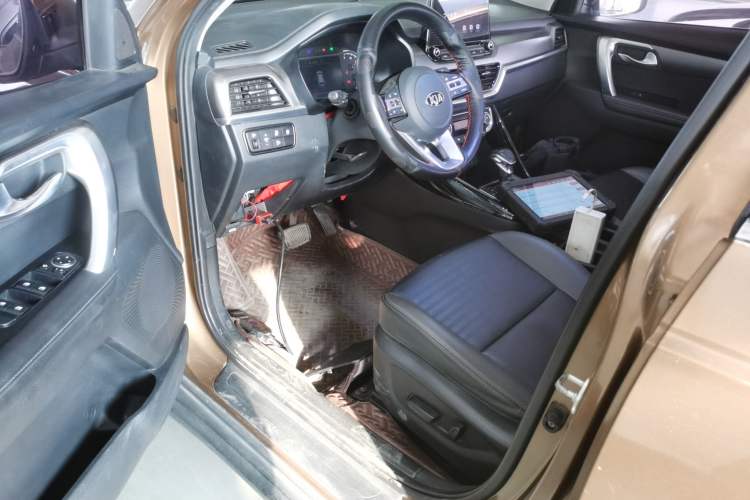 Used Kia Sportage R 2018 2.0L Automatic Smart Luxury Version China V Standard Driver Seat