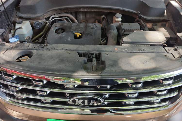 Used Kia Sportage R 2018 2.0L Automatic Smart Luxury Version China V Standard Engine Bay