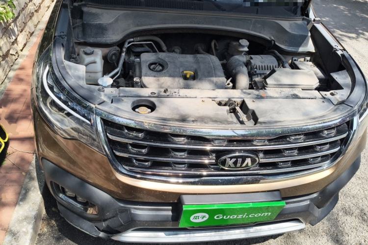 Used Kia Sportage R 2018 2.0L Automatic Smart Luxury Version China V Standard Engine Bay