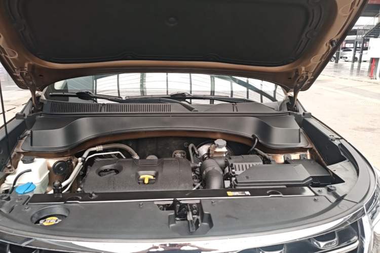 Used Kia Sportage R 2018 2.0L Automatic Smart Luxury Version China V Standard Engine Bay