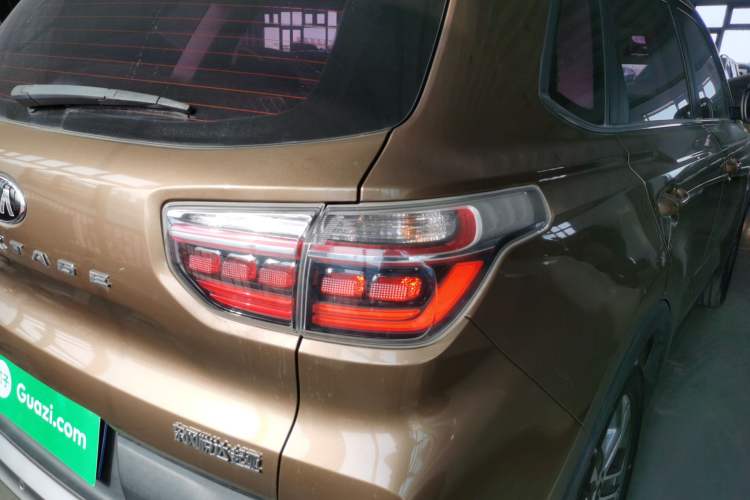 Used Kia Sportage R 2018 2.0L Automatic Smart Luxury Version China V Standard Exterior 3