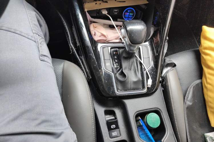 Used Kia Sportage R 2018 2.0L Automatic Smart Luxury Version China V Standard Gear Lever