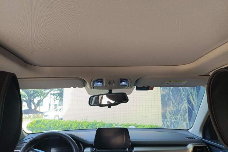 Used Kia Sportage R 2018 2.0L Automatic Smart Luxury Version China V Standard Headliner