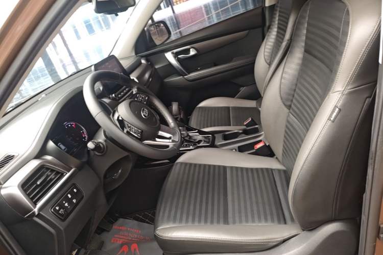 Used Kia Sportage R 2018 2.0L Automatic Smart Luxury Version China V Standard Left Front Seat