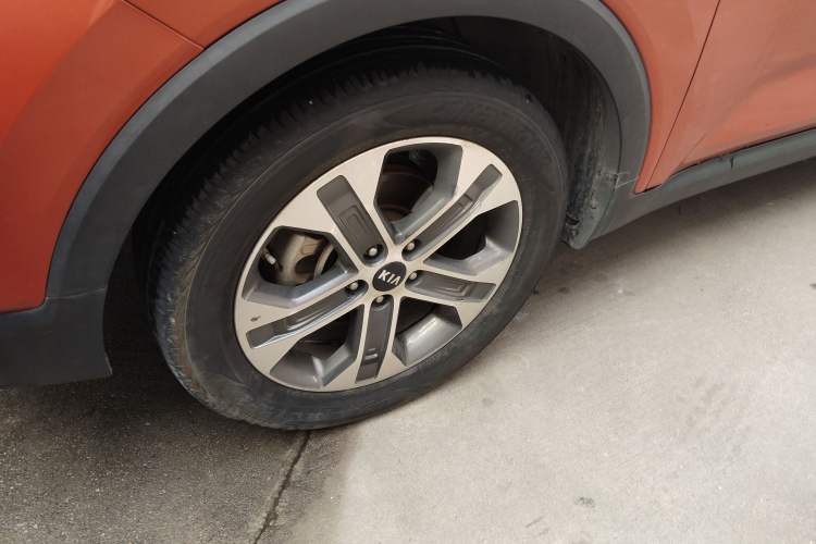 Used Kia Sportage R 2018 2.0L Automatic Smart Luxury Version China V Standard Left Front Wheel Hub
