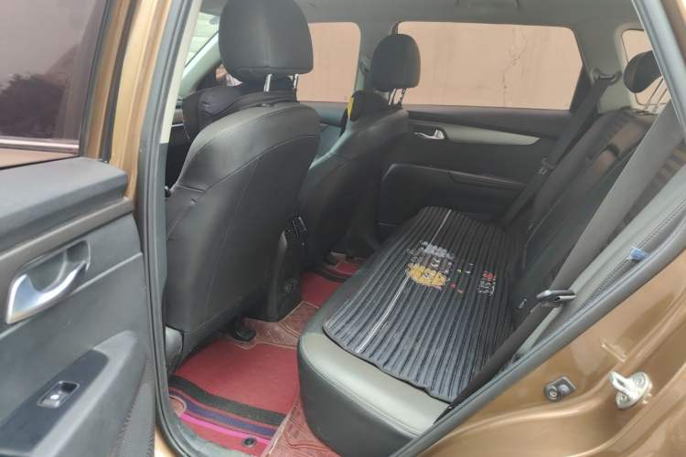 Used Kia Sportage R 2018 2.0L Automatic Smart Luxury Version China V Standard Left Rear Seat