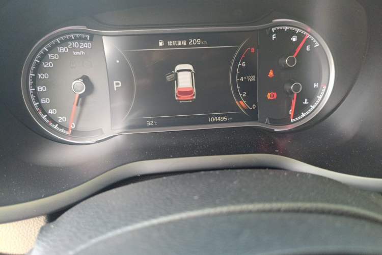 Used Kia Sportage R 2018 2.0L Automatic Smart Luxury Version China V Standard Odometer Close Up