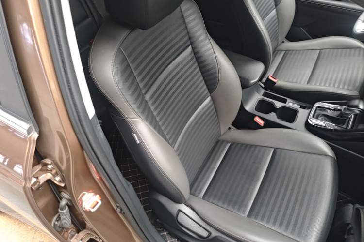 Used Kia Sportage R 2018 2.0L Automatic Smart Luxury Version China V Standard Right Front Seat