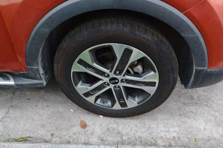 Used Kia Sportage R 2018 2.0L Automatic Smart Luxury Version China V Standard Right Front Wheel Hub