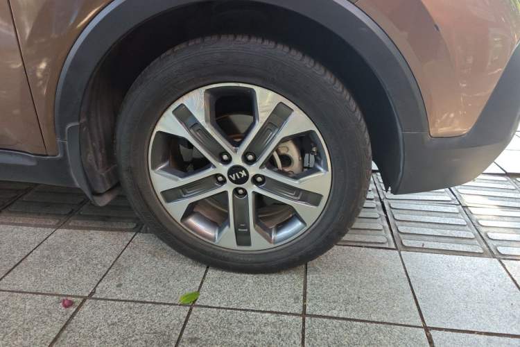 Used Kia Sportage R 2018 2.0L Automatic Smart Luxury Version China V Standard Right Front Wheel Hub