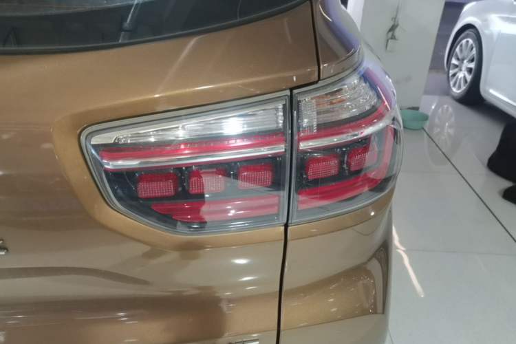 Used Kia Sportage R 2018 2.0L Automatic Smart Luxury Version China V Standard Right Rear Taillight
