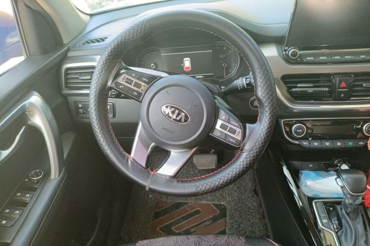 Used Kia Sportage R 2018 2.0L Automatic Smart Luxury Version China V Standard Steering Wheel