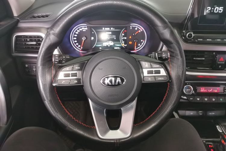 Used Kia Sportage R 2018 2.0L Automatic Smart Luxury Version China V Standard Steering Wheel