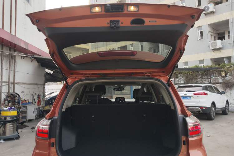 Used Kia Sportage R 2018 2.0L Automatic Smart Luxury Version China V Standard Trunk