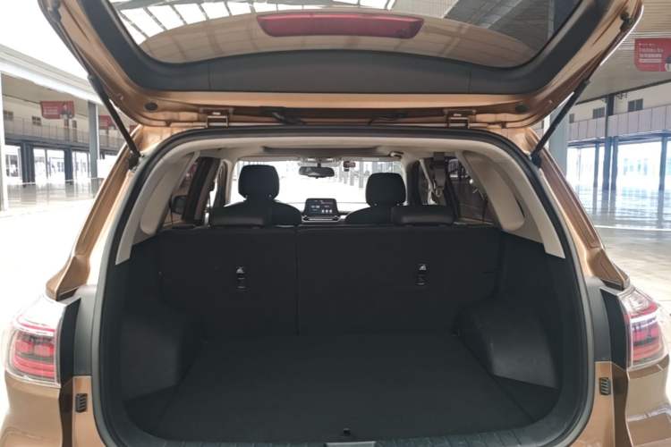 Used Kia Sportage R 2018 2.0L Automatic Smart Luxury Version China V Standard Trunk