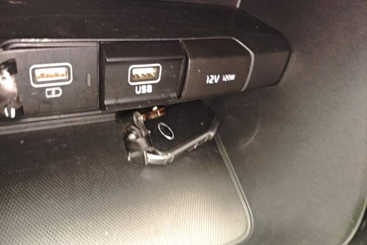 Used Kia Sportage R 2018 2.0L Automatic Smart Luxury Version China V Standard Vehicle Key