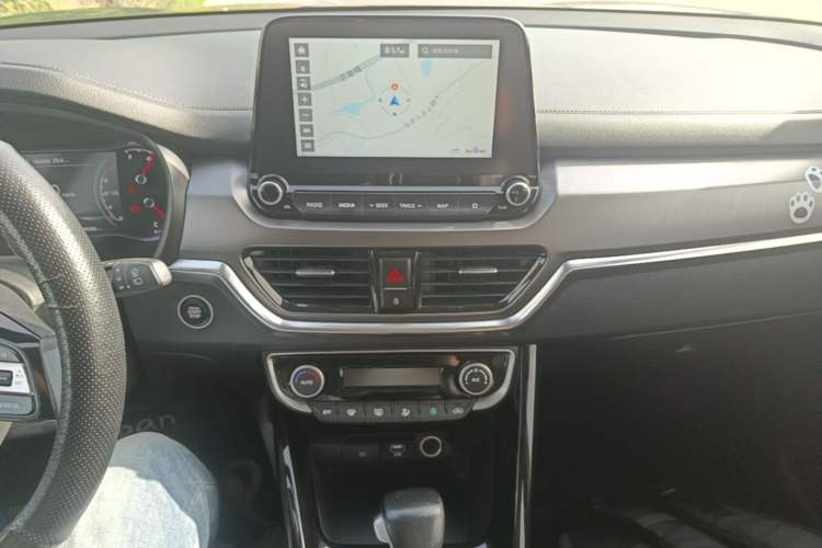 Used Kia Sportage R 2019 2.0L Automatic Smart Luxury Edition Audio And AC Panel