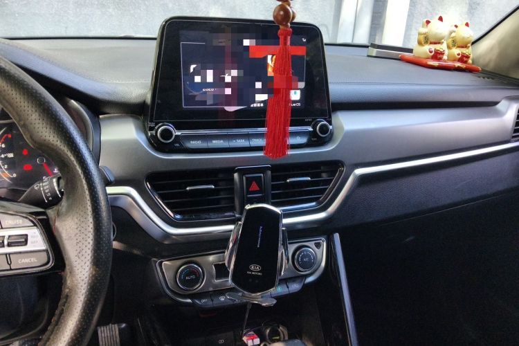 Used Kia Sportage R 2019 2.0L Automatic Smart Luxury Edition Audio And AC Panel