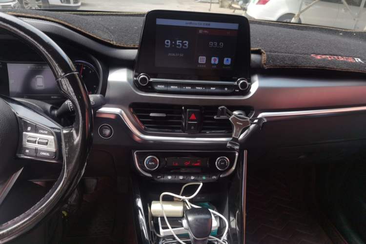 Used Kia Sportage R 2019 2.0L Automatic Smart Luxury Edition Audio And AC Panel