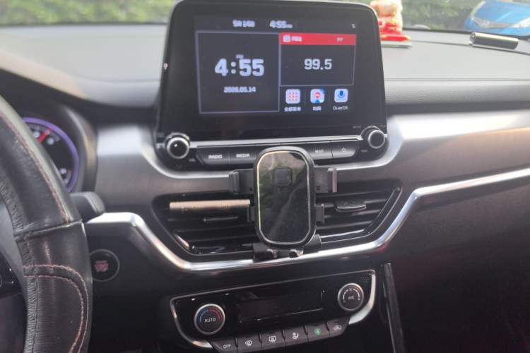 Used Kia Sportage R 2019 2.0L Automatic Smart Luxury Edition Audio And AC Panel