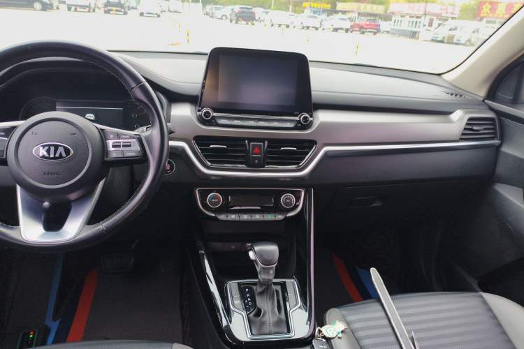 Used Kia Sportage R 2019 2.0L Automatic Smart Luxury Edition Audio And AC Panel